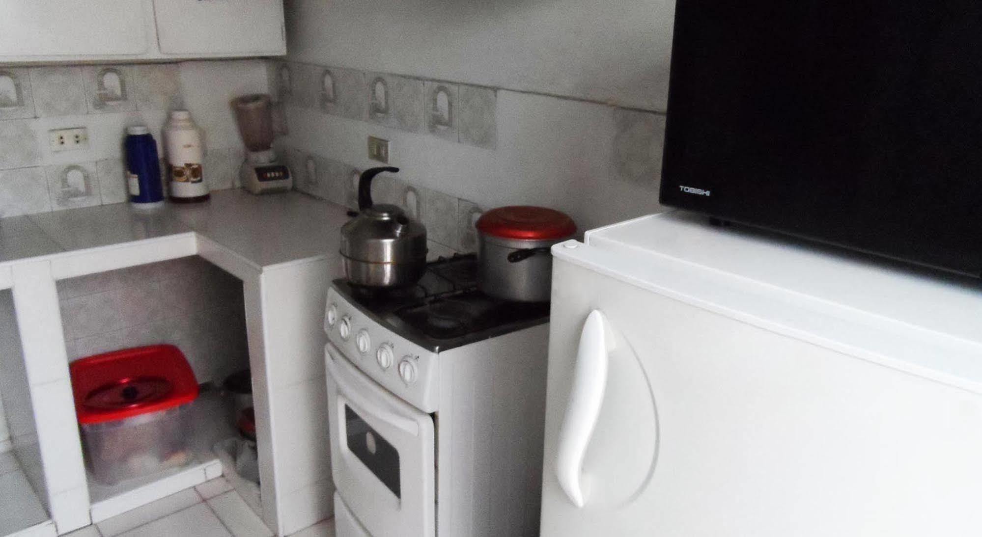 Pirwa Hostel Lima Zewnętrze zdjęcie